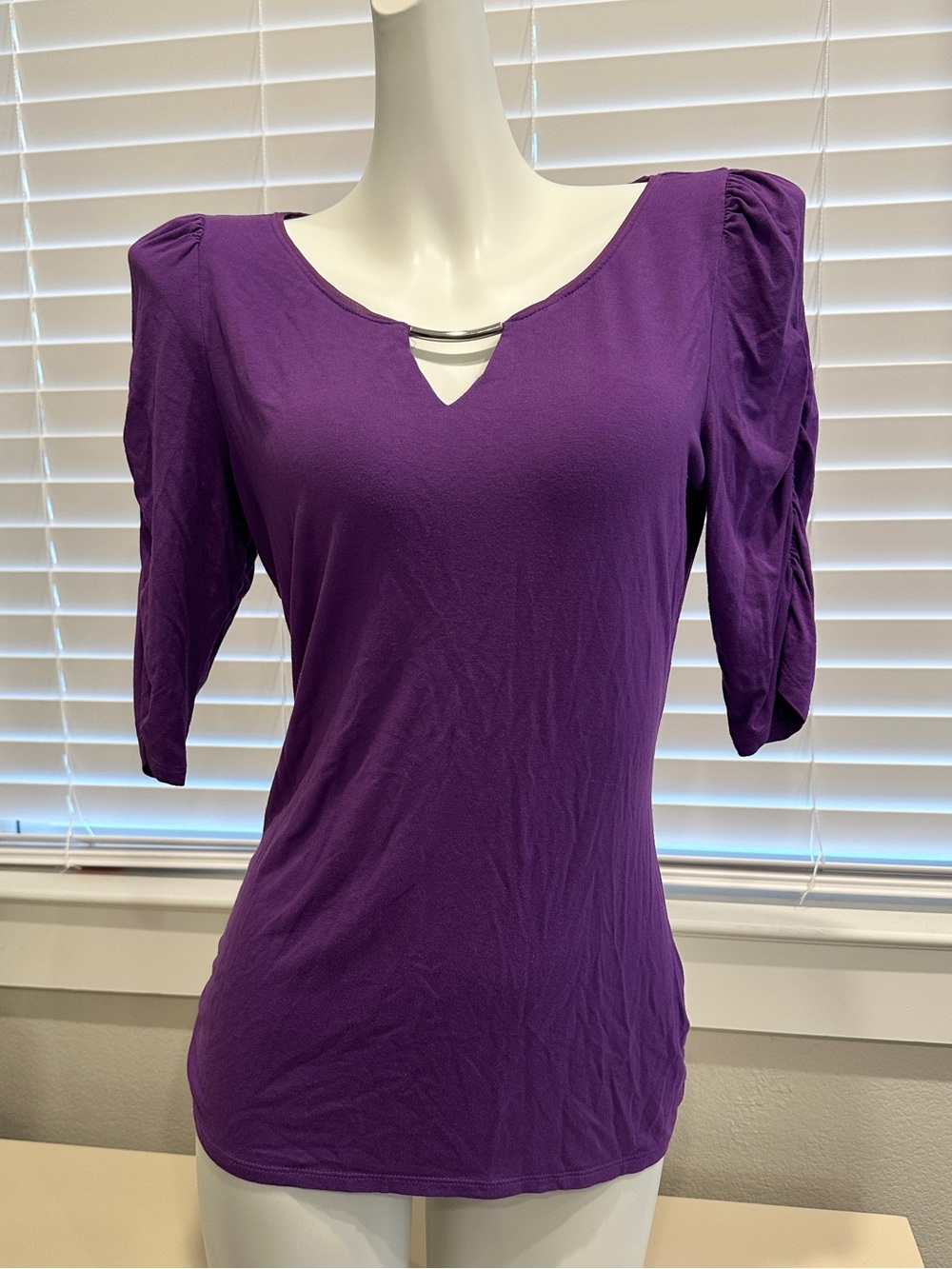 White House Black Market Purple V-Neck Puff Sleeve Top - Picture 1 of 8